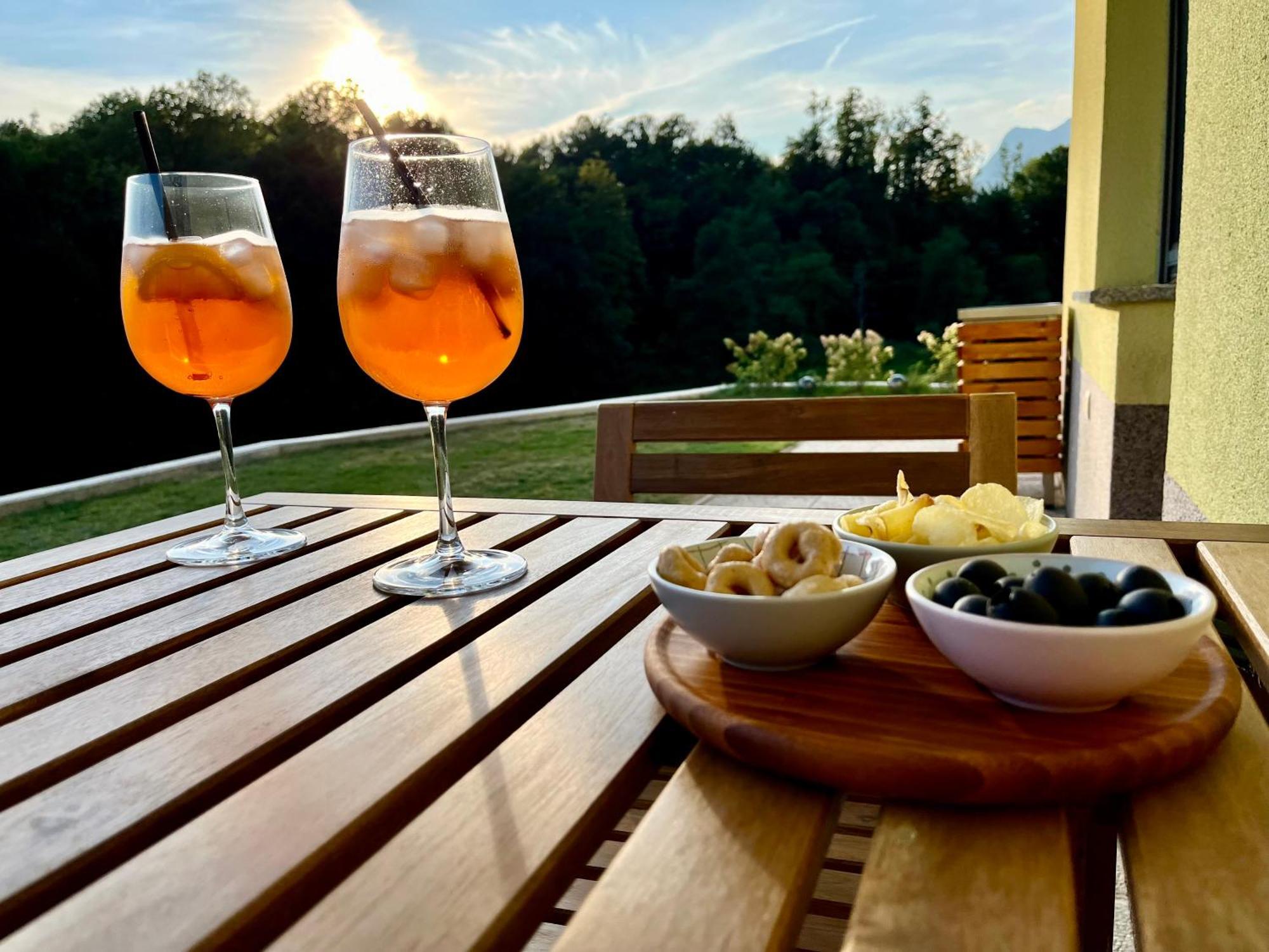 Cozy & Chic - Apartment With A Private Patio Kobarid Zewnętrze zdjęcie